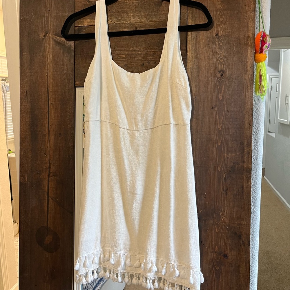 Lulu's Elegant Cream Sleeveless Dress